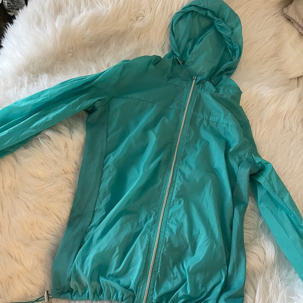 Windbreaker sweater